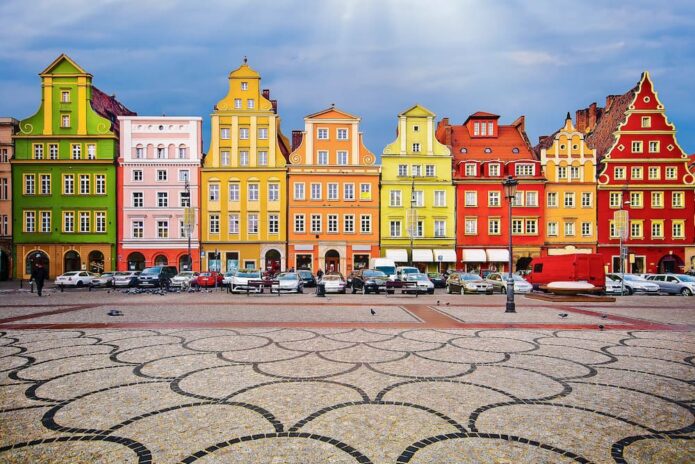 kamienice kolorowe we wrocławiu rynek stary